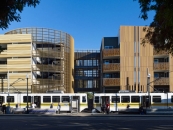 Complexul de locuinte La Valentina
Station transforma o zona in paragina din Sacramento