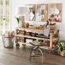 Dintr-un vechi gard, o piesa de mobilier in stil
industrial-chic