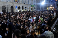 Ziua
Internationala a Cartii s-a lasat cu fani infocati ai
literaturii gratuite. Centrul Vechi, Bucuresti