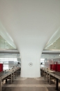 HI-MACS&reg; imbraca un terminal al
aeroportului Charles de Gaulle din Paris