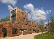 Complexul de apartamente Beveridge Mews, locuire
diversificata