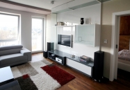 Apartament in condominiu: spatiu mic, decor
contemporan