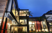 Mashpi Lodge Retreat - premiul pentru cel mai ecologic hotel