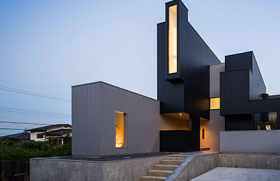 Casa Scape, o compozitie inspirata de prisme 