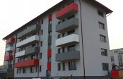 Balcoane vesele pentru un bloc nou din Cluj cu placile de fibrociment StoneREX Color