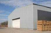 Hale pe structura metalica