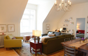Apartament luminos intr-o mansarda din Minneapolis