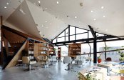 Un vechi restaurant japonez transformat in salon de coafura