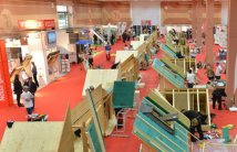 Demonstra&Egrave;&rsaquo;ii ale montatorilor profesioni&Egrave;&trade;ti la Construct Expo 