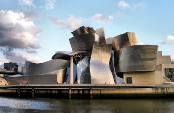 Cladiri care au schimbat lumea - Muzeul Guggenheim din Bilbao