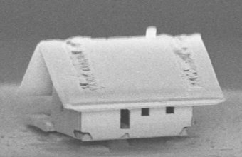 Această casă incredibil de mică a fost construită de microroboți și demonstrează potențialul unei tehnologii revoluționare