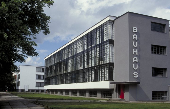 100 de ani de la nașterea Bauhaus, mișcarea care a atins aproape tot ce ne înconjoară