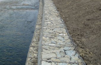 Gabioane din plasa sudata si impletita pentru stabilizarea terenurilor si malurilor
