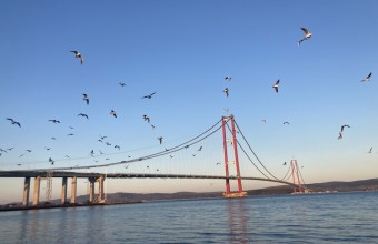 Un pod colosal între Europa şi Asia