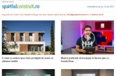 O casă cu vedere spre mare protejată de soare cu obloane mobile