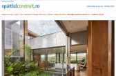 O casă construită în jurul unei grădini tropicale
