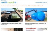 O casă luminoasă, construită pe un teren îngust, între alte case