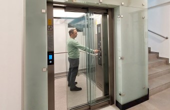 Ascensoare panoramice, electrice sau hidraulice
