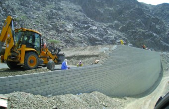 Soluții TensarTech&reg; pentru structuri de sprijin și fundații stabile