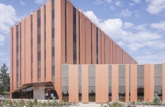 Placaje HPL pentru fatade si pereti interiori